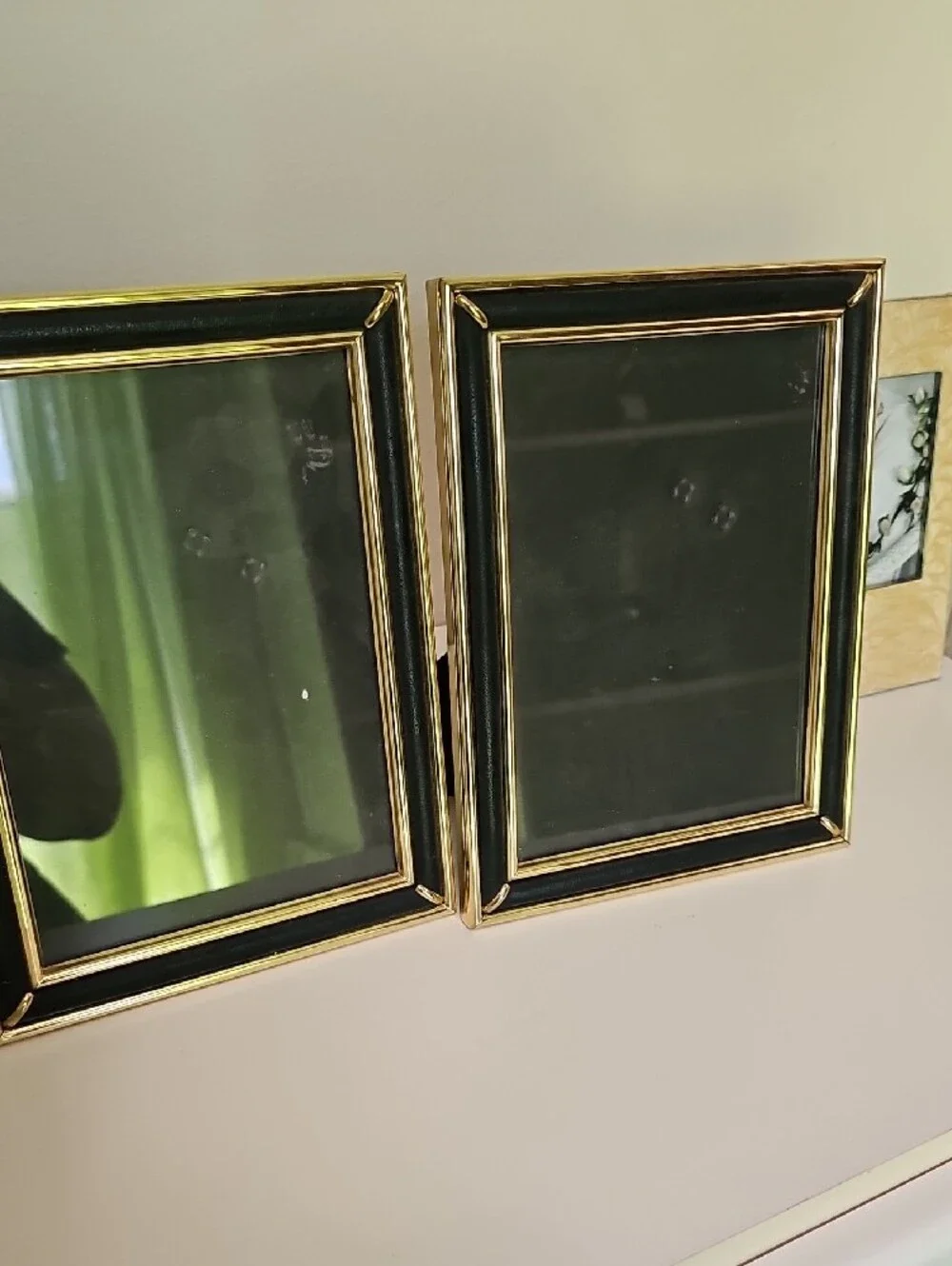 Classic Black  Leather?and Gold Picture Frame - Home Accents Vintage Like New